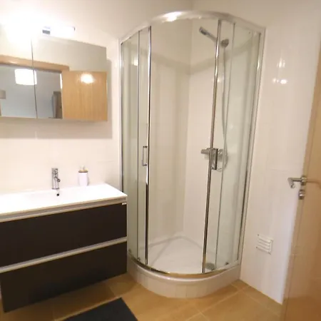 New! Top Floor With Stunning Sea View Apartman