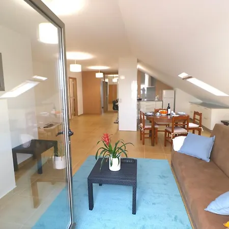 Apartman New! Top Floor With Stunning Sea View *